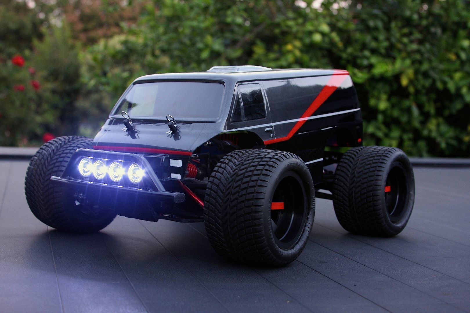 traxxas rustler led